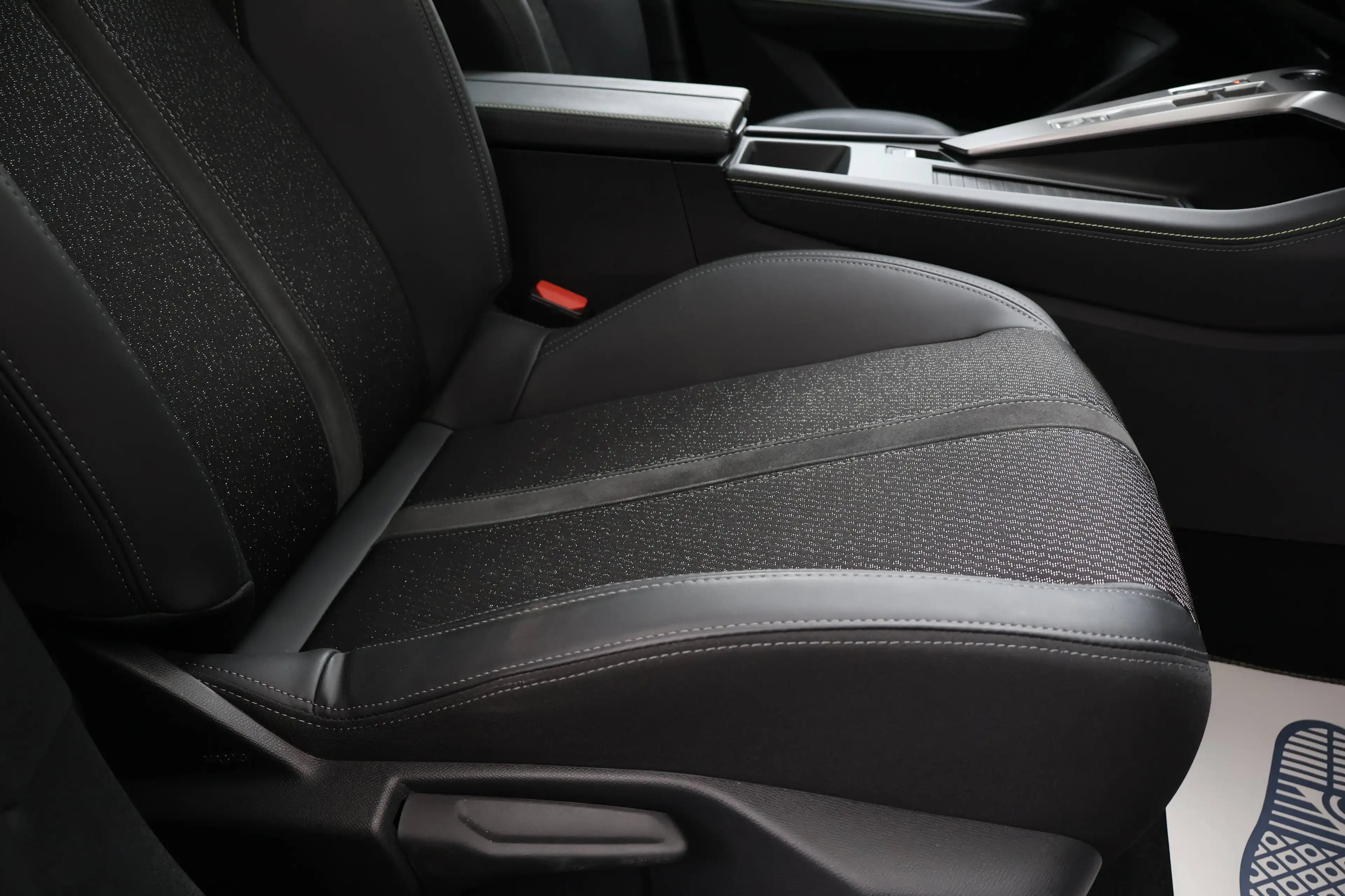 Peugeot 308 308 SW 1.2 PureTech GT S ACC 360° Garantie* — photo 8