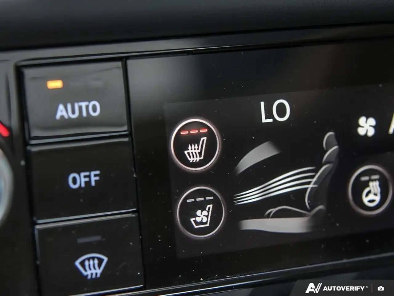 Genesis G70 снимка Genesis G70