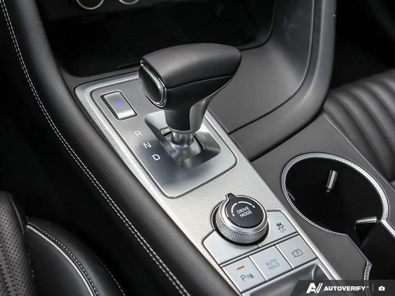 Genesis G70 снимка Genesis G70