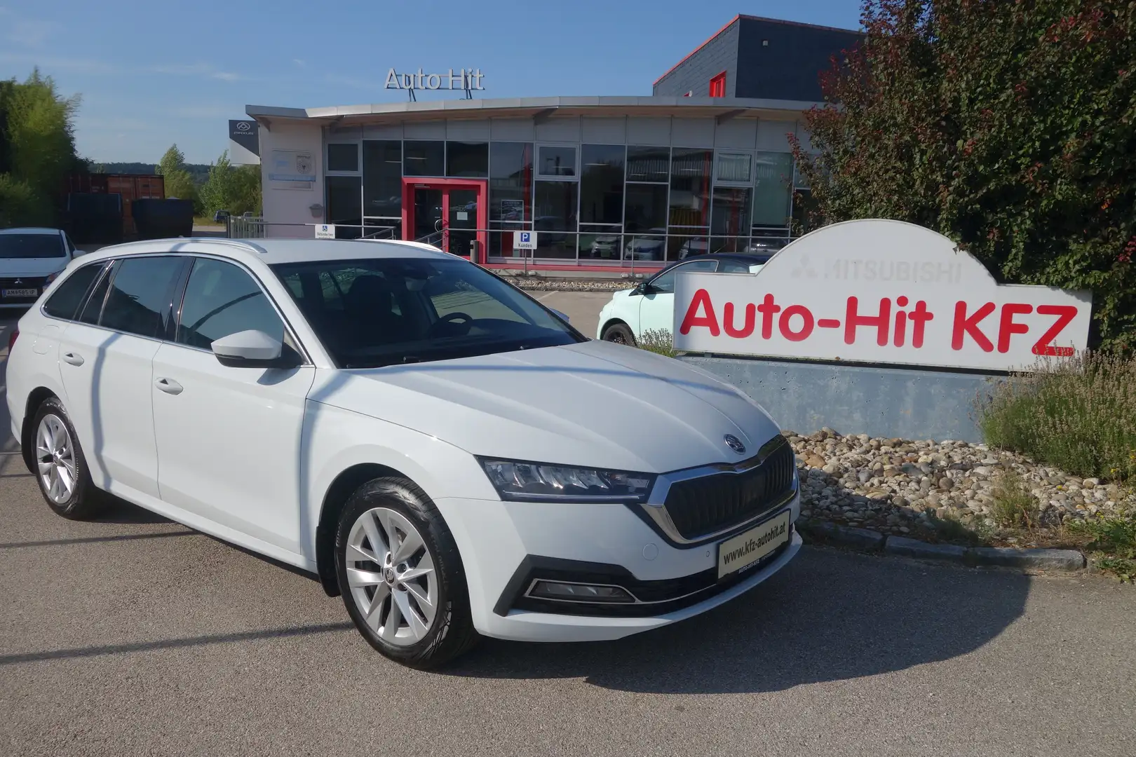 Skoda Octavia Combi 2,0 TDI Style DSG *Kamera/adaptiverTempomat* Weiß - 1