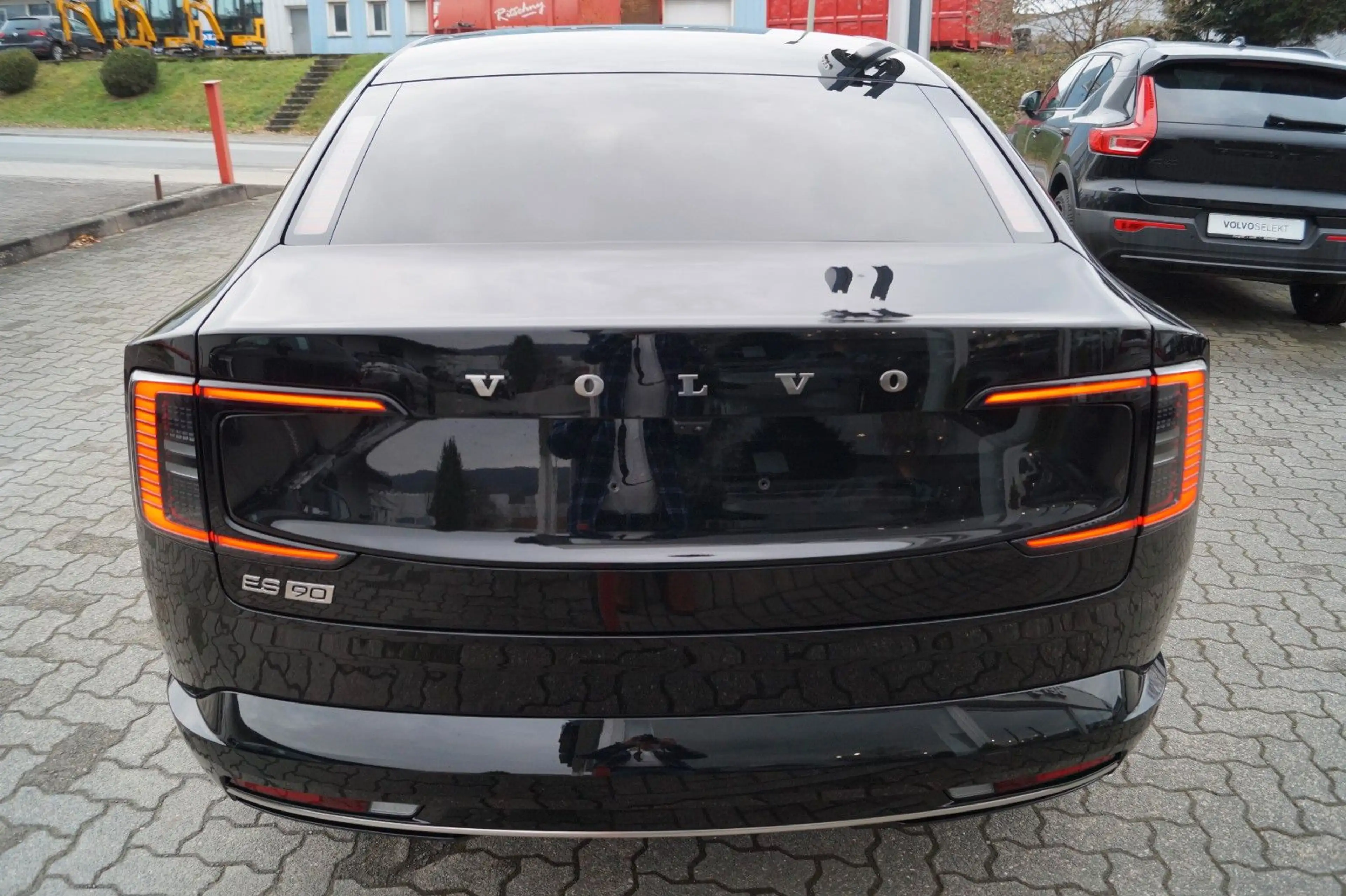 Volvo ES90 Single Ext.Range RWD Ultra Aut/Bow&Wilk/22" — photo 3