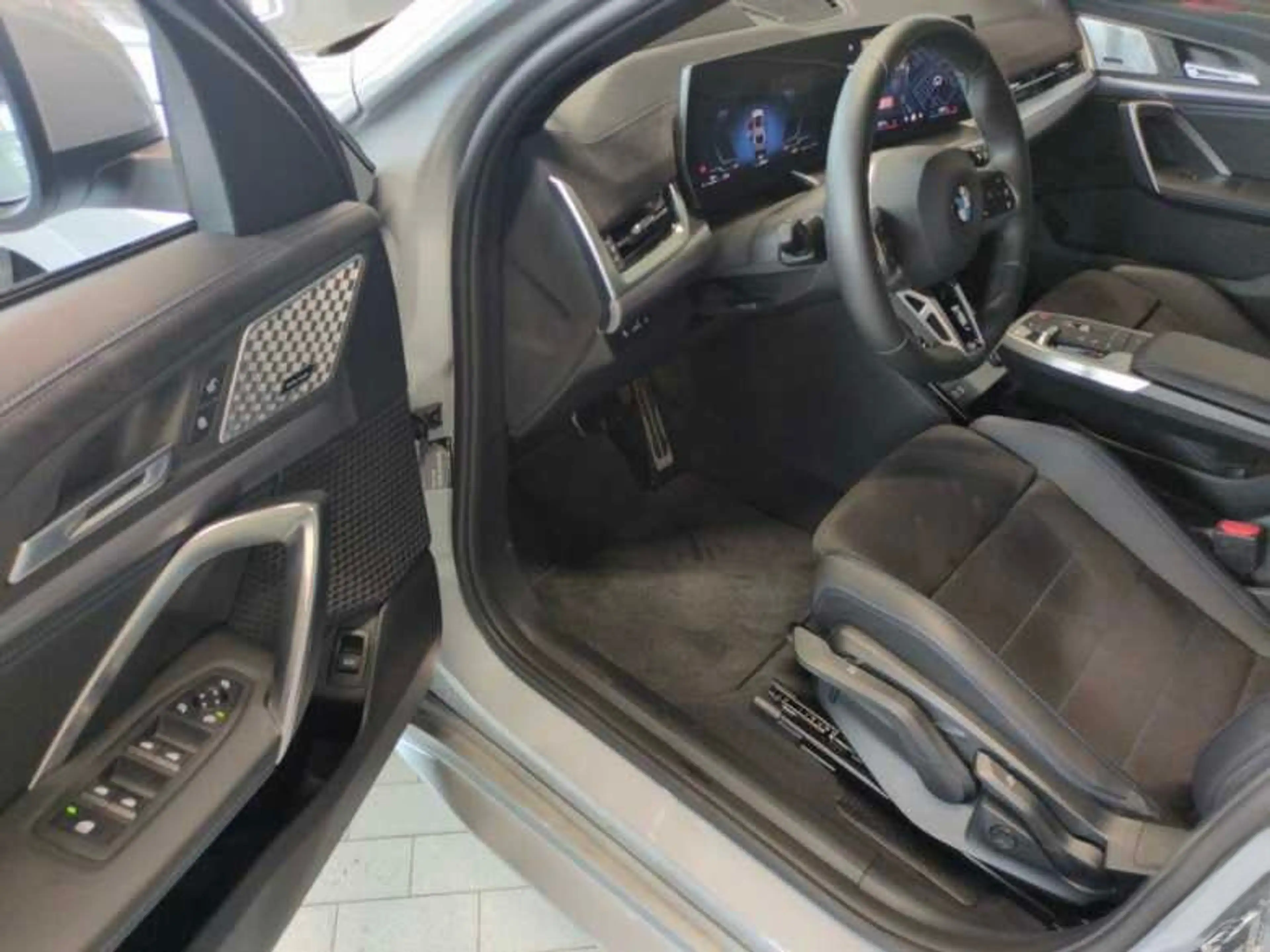 BMW X2 20d xDrive M Sport MASSAGE/AHK/PANO/H&K/360/HUD — photo 5