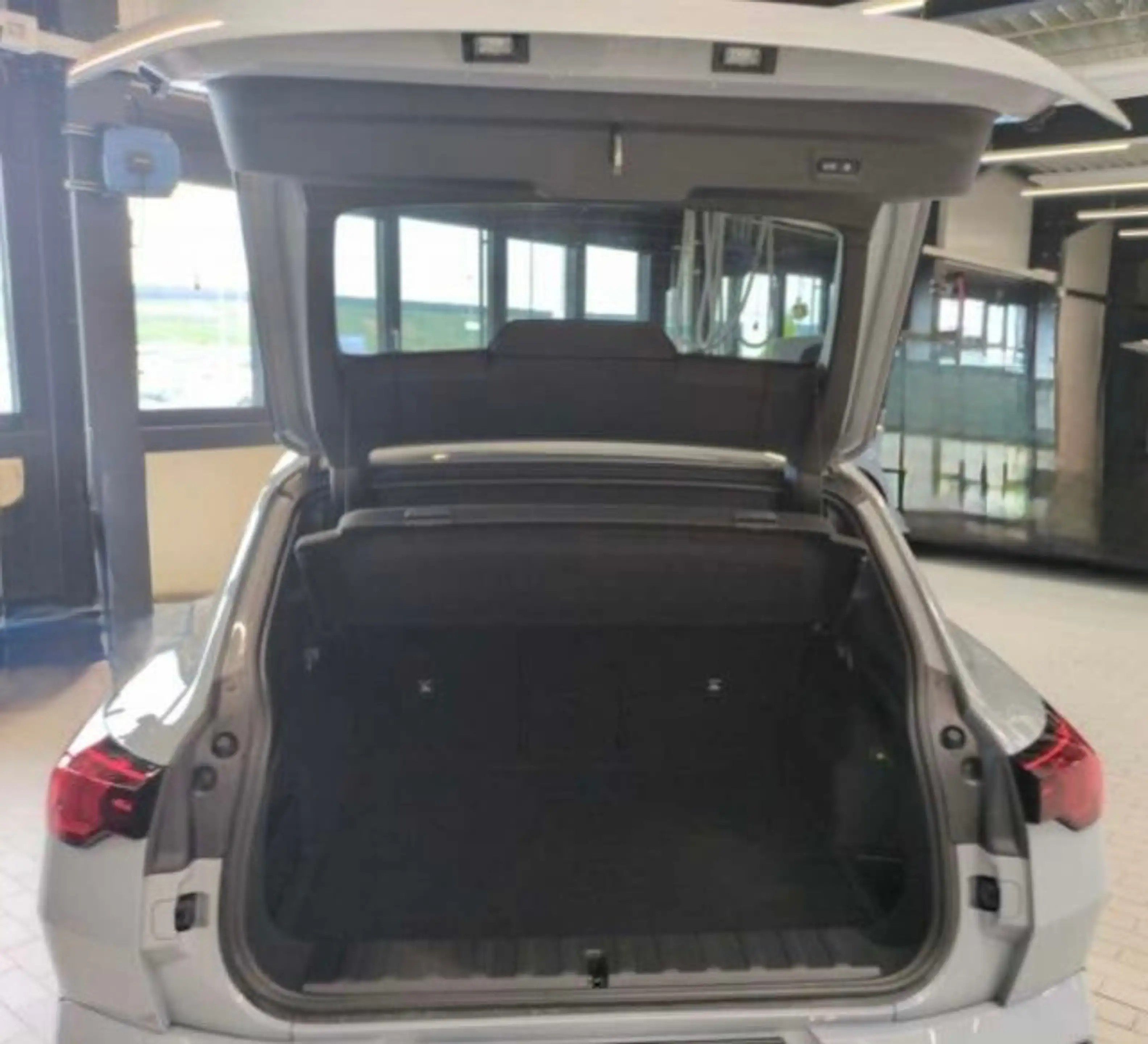 BMW X2 20d xDrive M Sport MASSAGE/AHK/PANO/H&K/360/HUD — photo 11