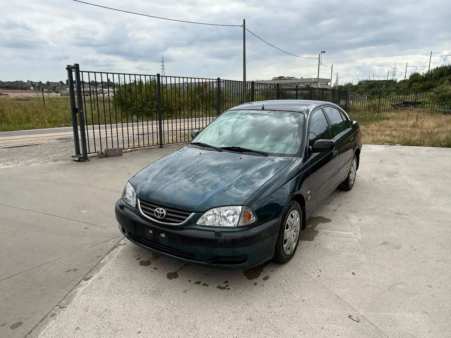 Toyota Avensis Vert - 1