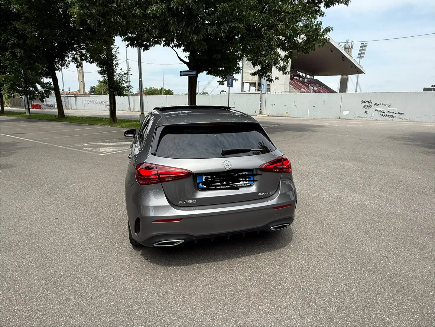 Mercedes-Benz A 250 Classe A - W177 2023 AMG Line Premium 4matic auto Gris - 2