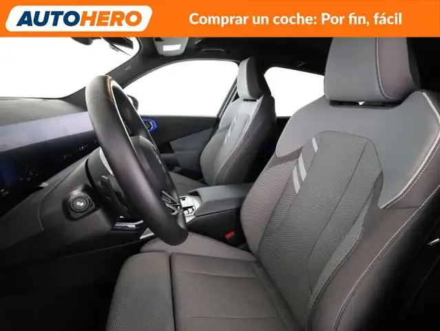 BMW X3 view 11