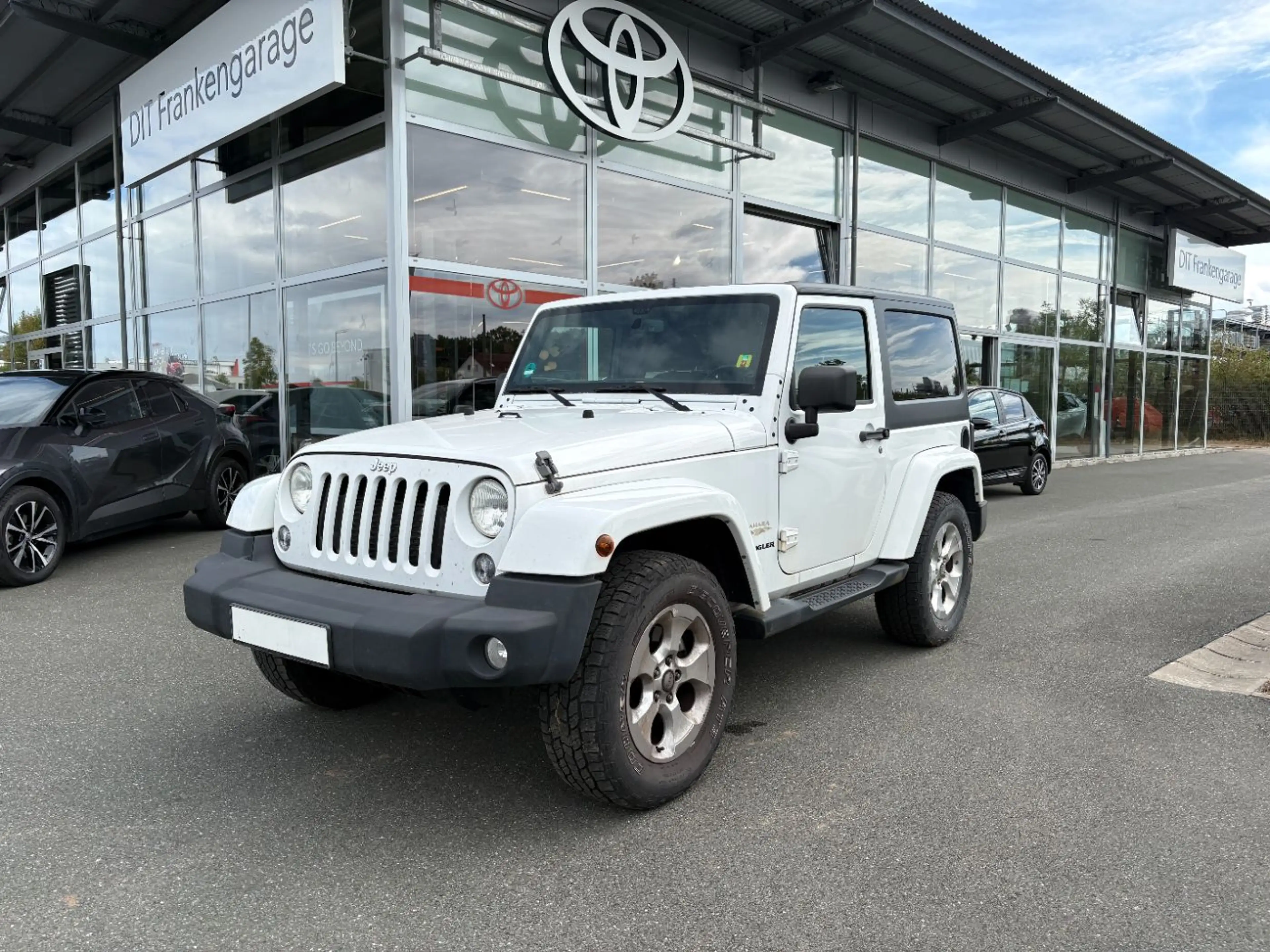 Jeep Wrangler Unlimited 2.8 CRD Sahara Dualtop, AHK