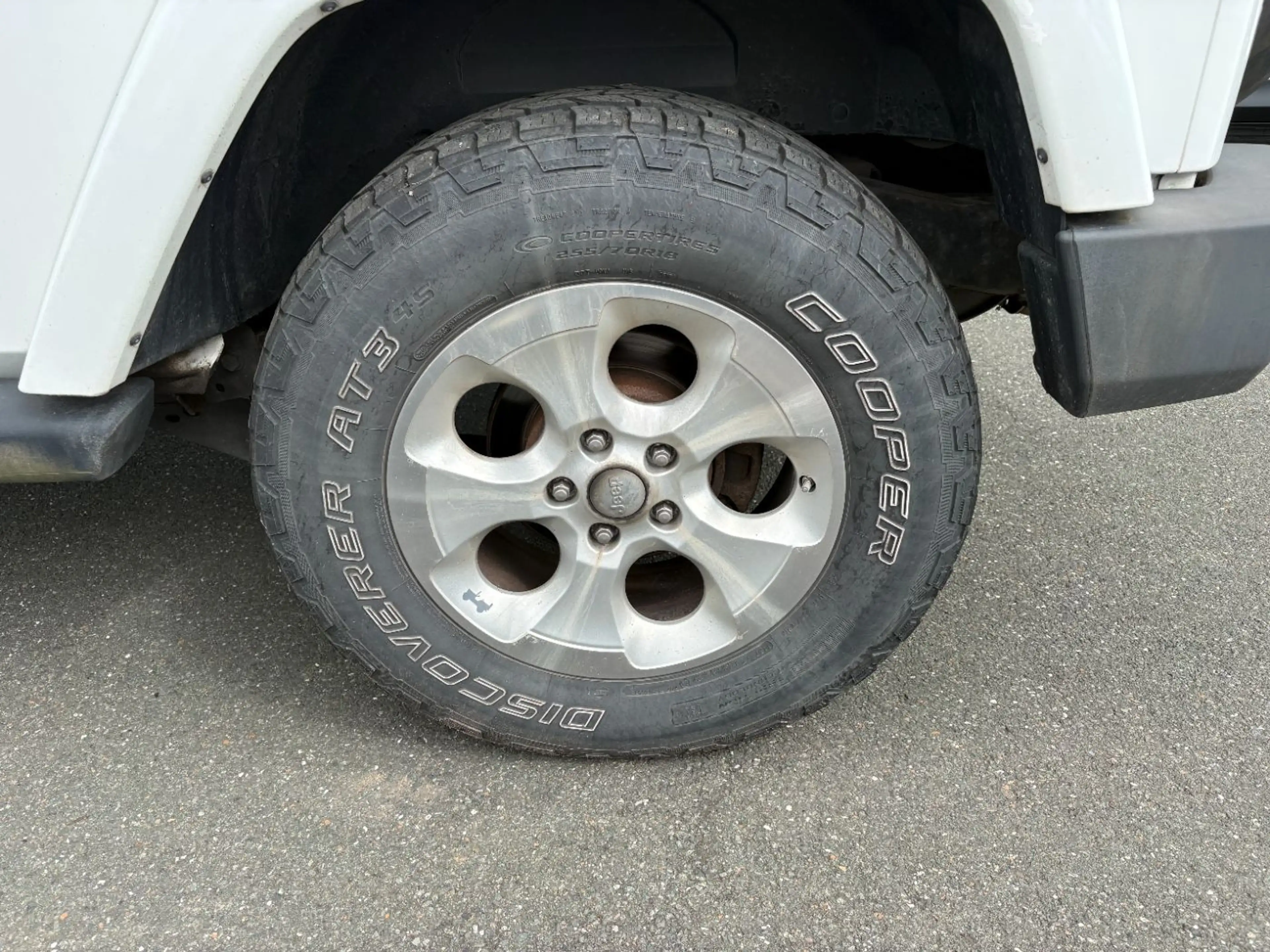 Jeep Wrangler Unlimited 2.8 CRD Sahara Dualtop, AHK — photo 15