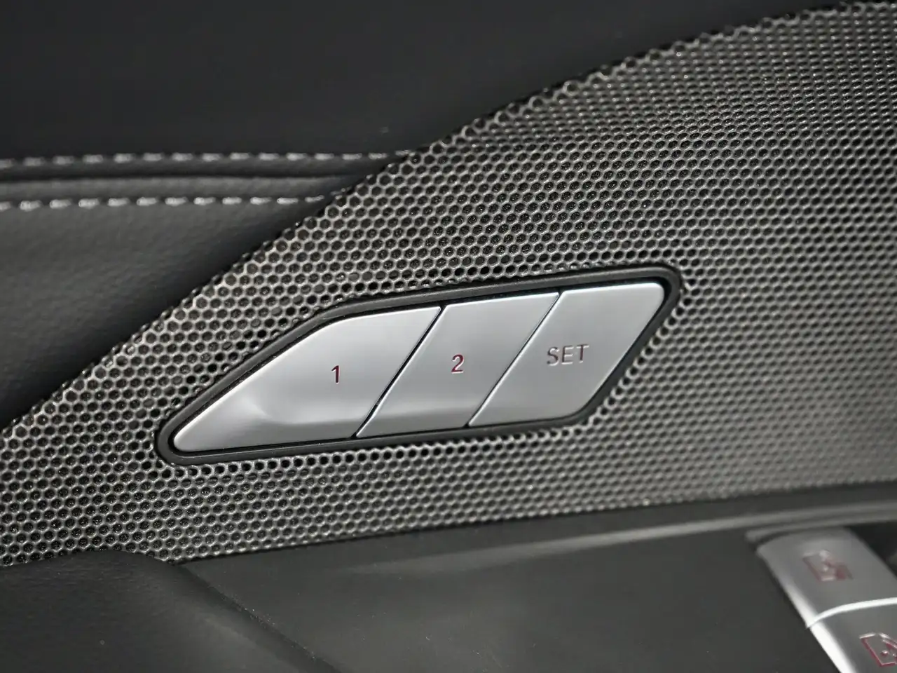 BMW 4 Series снимка BMW 4 Series
