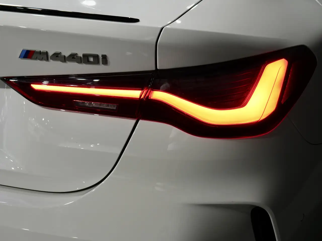 BMW 4 Series снимка BMW 4 Series