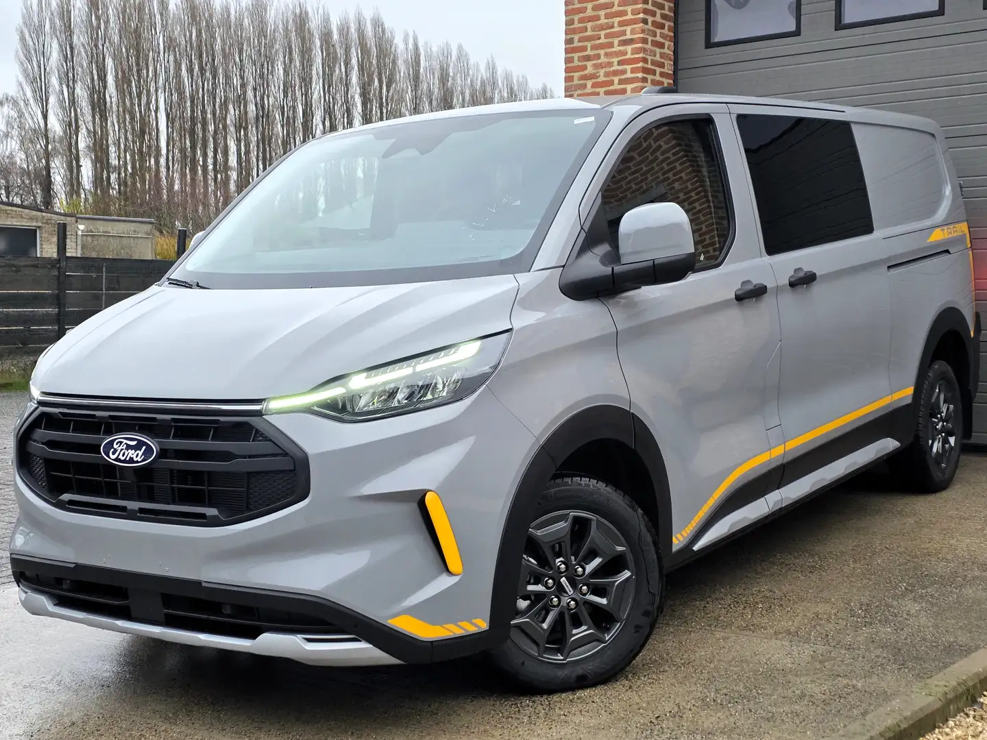 Ford Transit Custom 45.990EX - TRAIL 4X4 2025 NIEUW 0KM - DubCab 5Zits Gris - 1