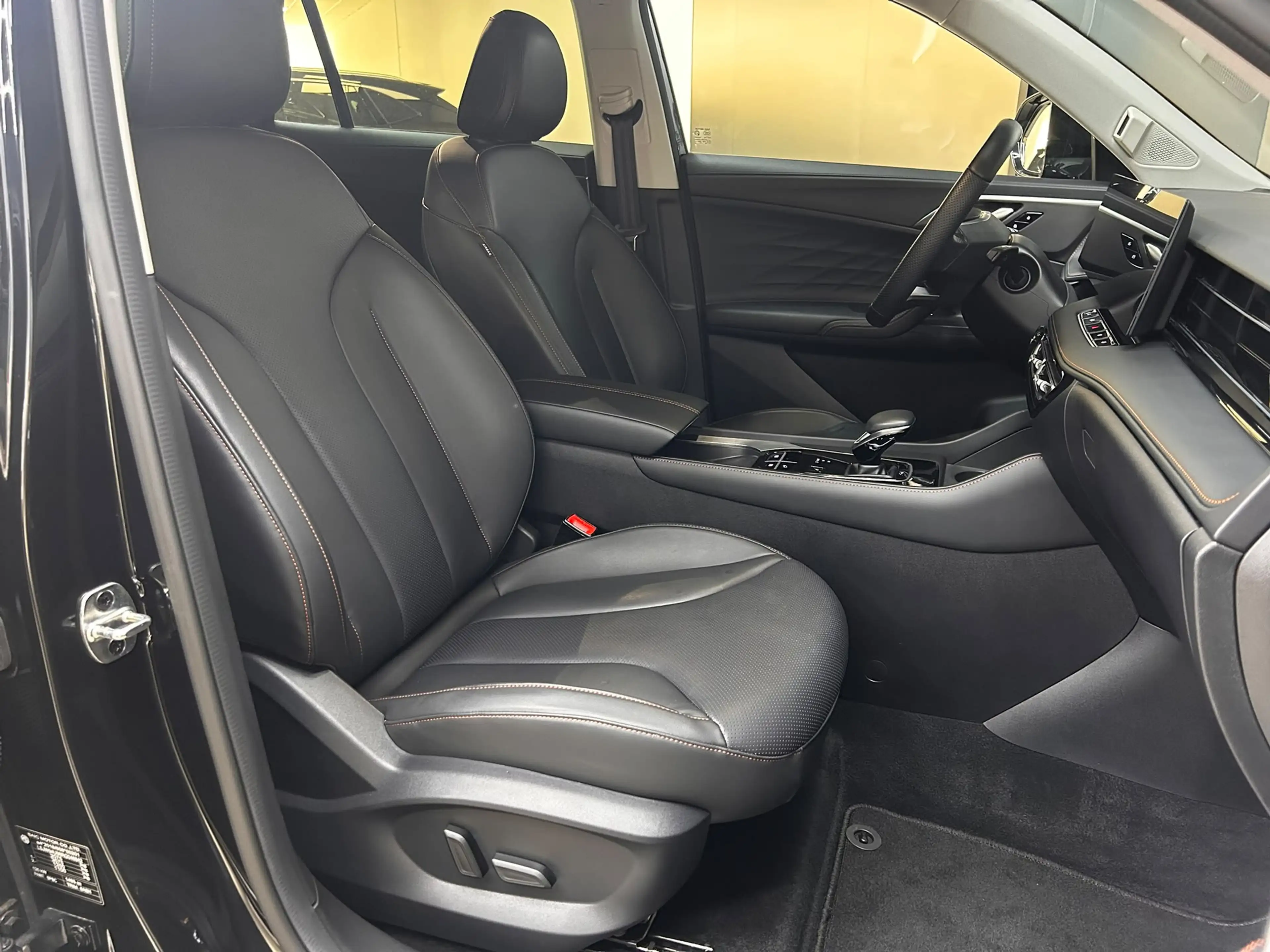 MG HS 1.5 TGDI Luxury >NAV+360+VIRTU+ACC+LEDER+SHZ+ — photo 9