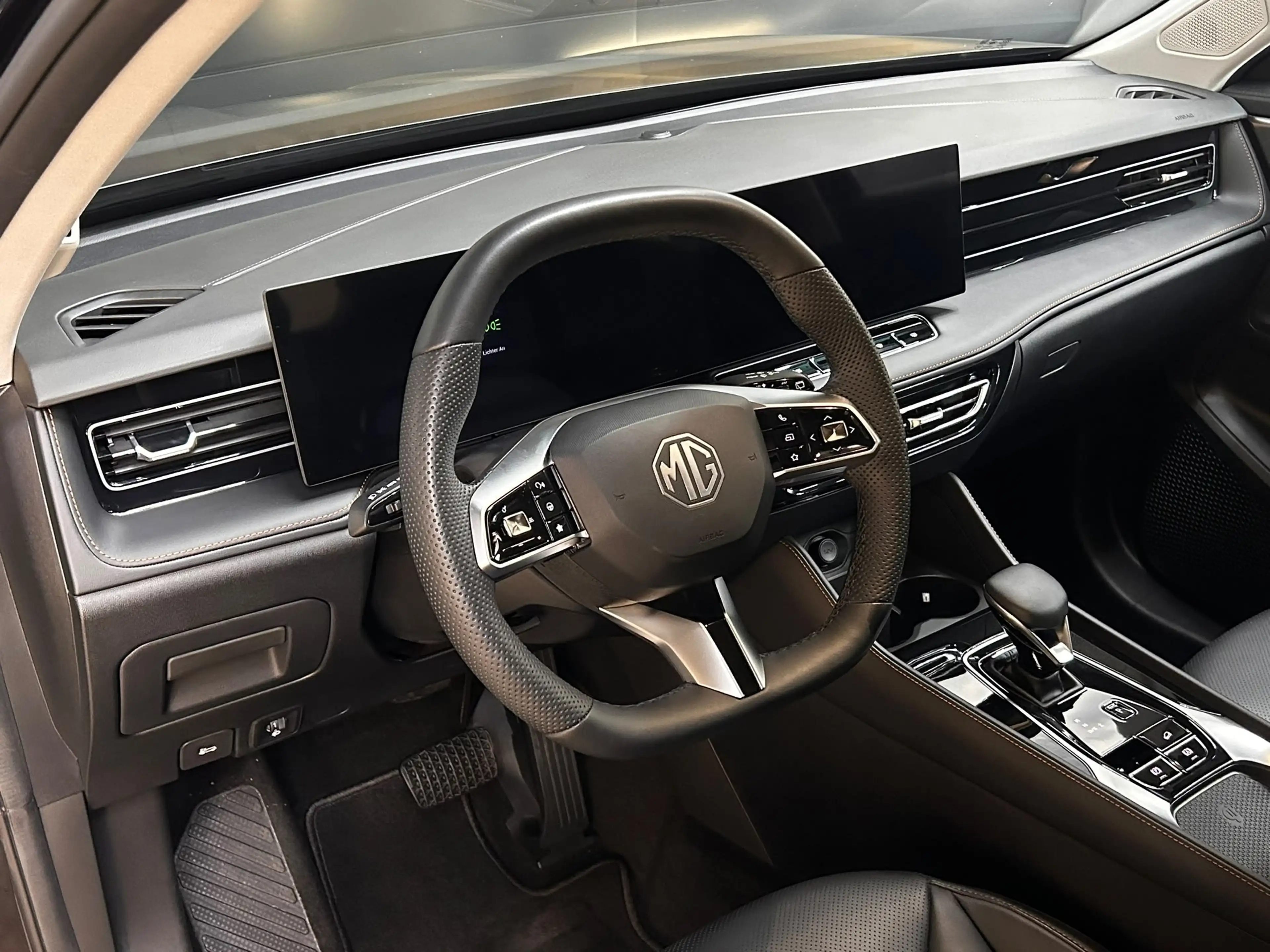 MG HS 1.5 TGDI Luxury >NAV+360+VIRTU+ACC+LEDER+SHZ+ — photo 12