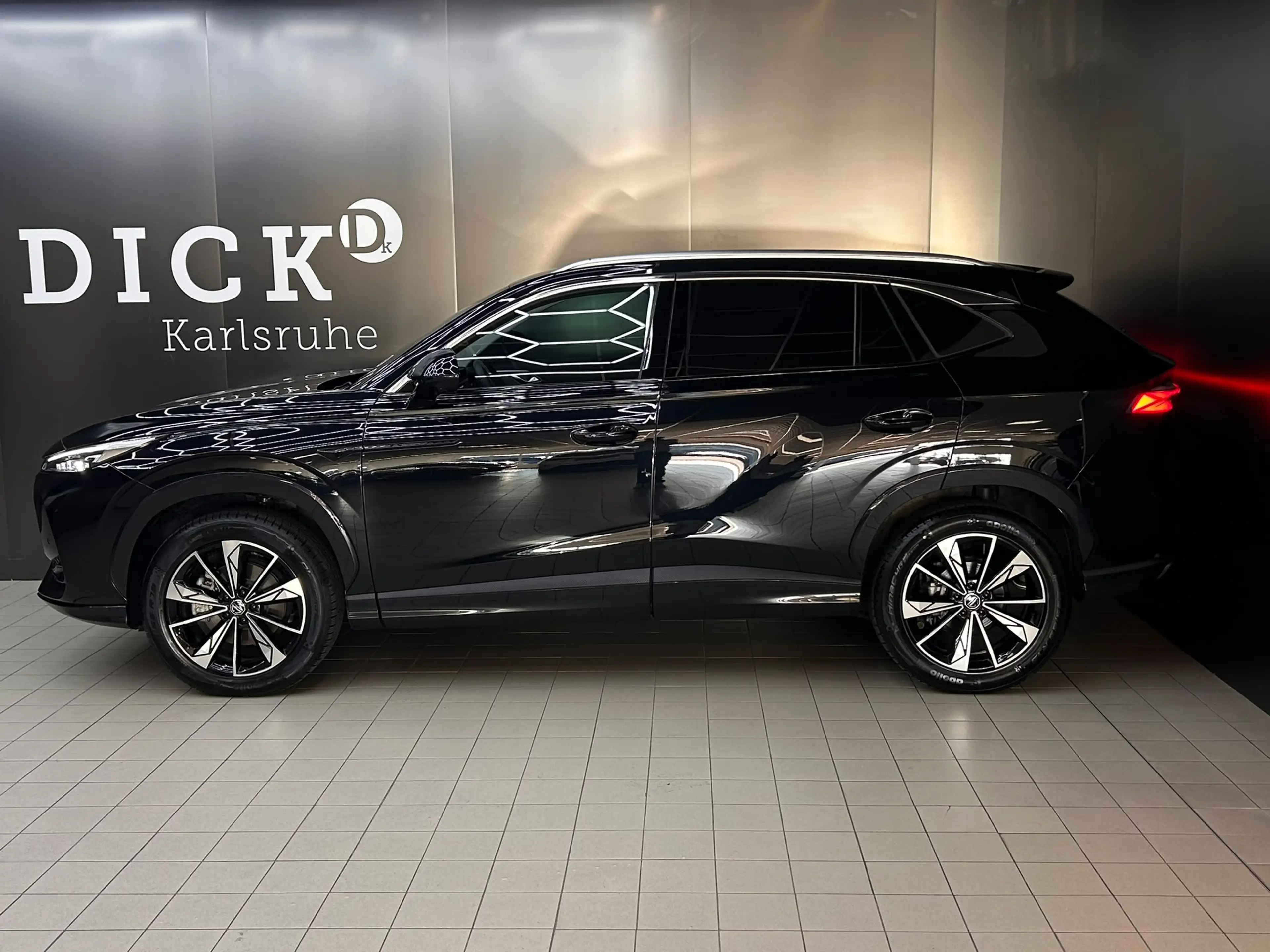 MG HS 1.5 TGDI Luxury >NAV+360+VIRTU+ACC+LEDER+SHZ+ — photo 4