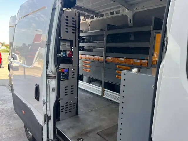 Iveco Daily 35 S14 V H2 3520L LD ALLESTIMENTO OFFICINA MOBILE
