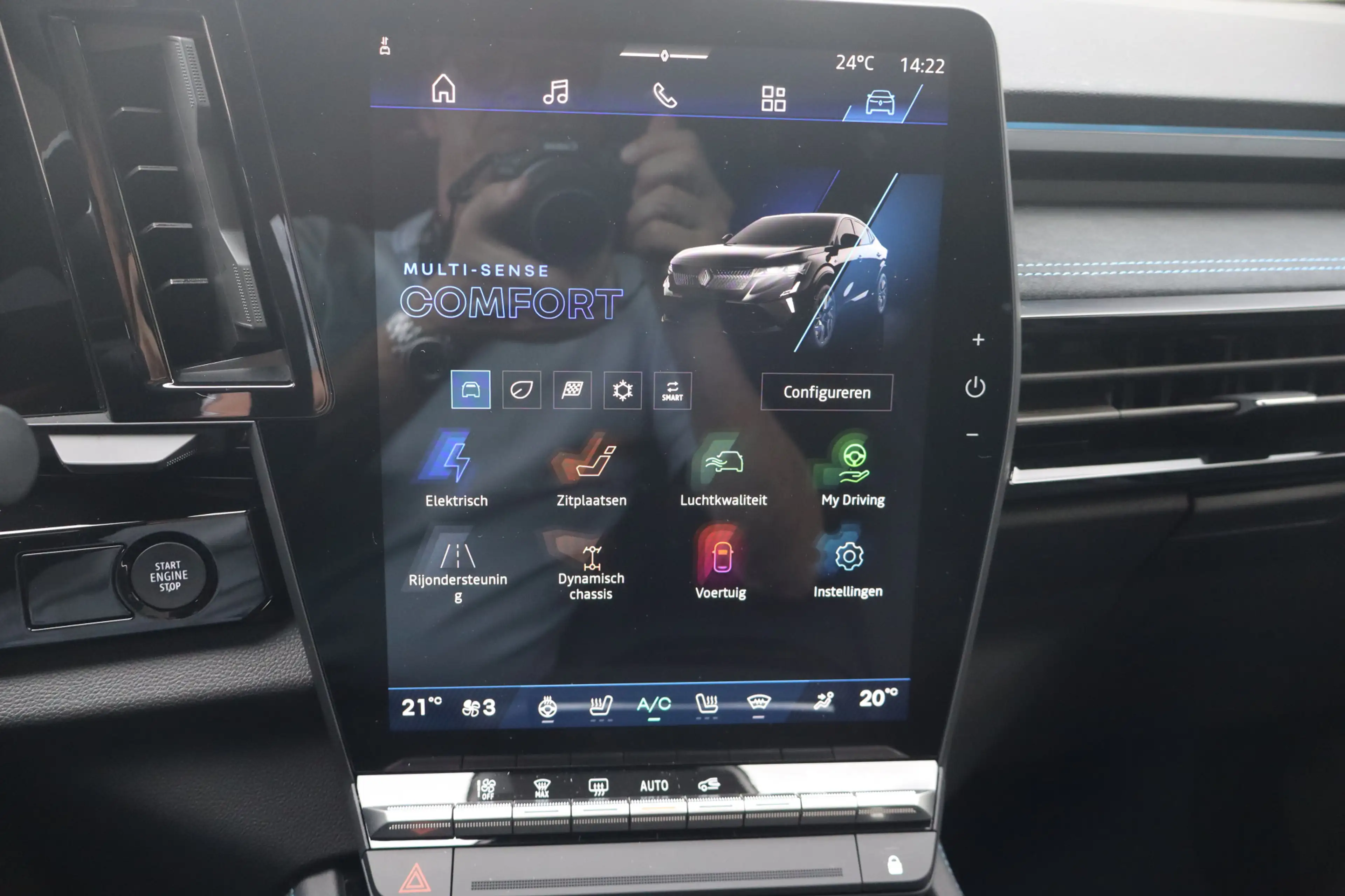 Renault Rafale 1.2 E-Tech 4x4 plug-in hybrid 300 esprit Alpine Pa — photo 13