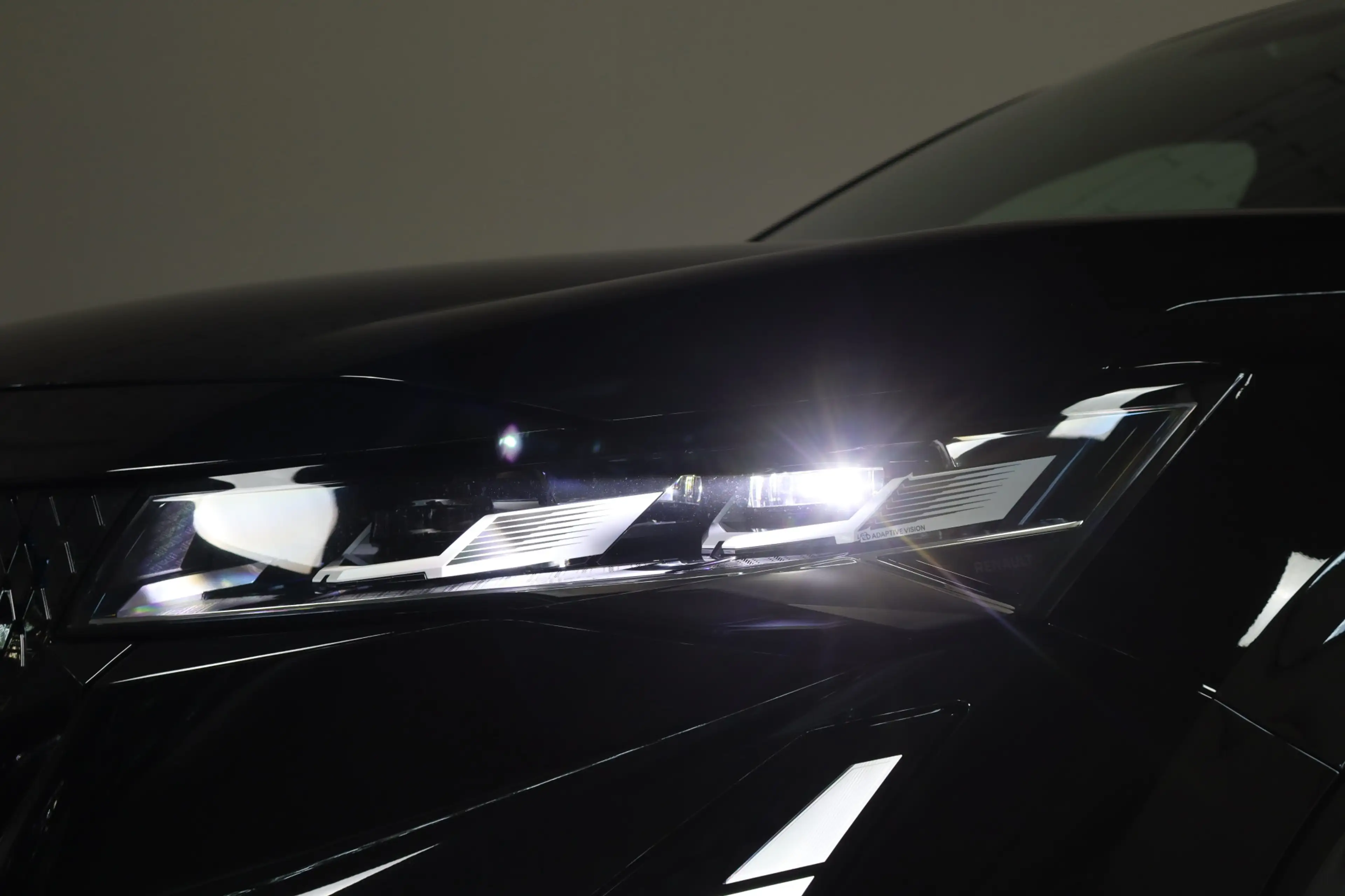 Renault Rafale 1.2 E-Tech 4x4 plug-in hybrid 300 esprit Alpine Pa — photo 20