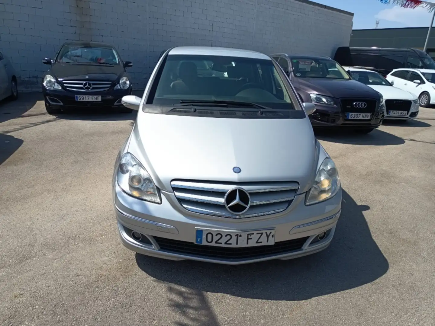 Mercedes-Benz B 180 180CDI Autotronic Gris - 2