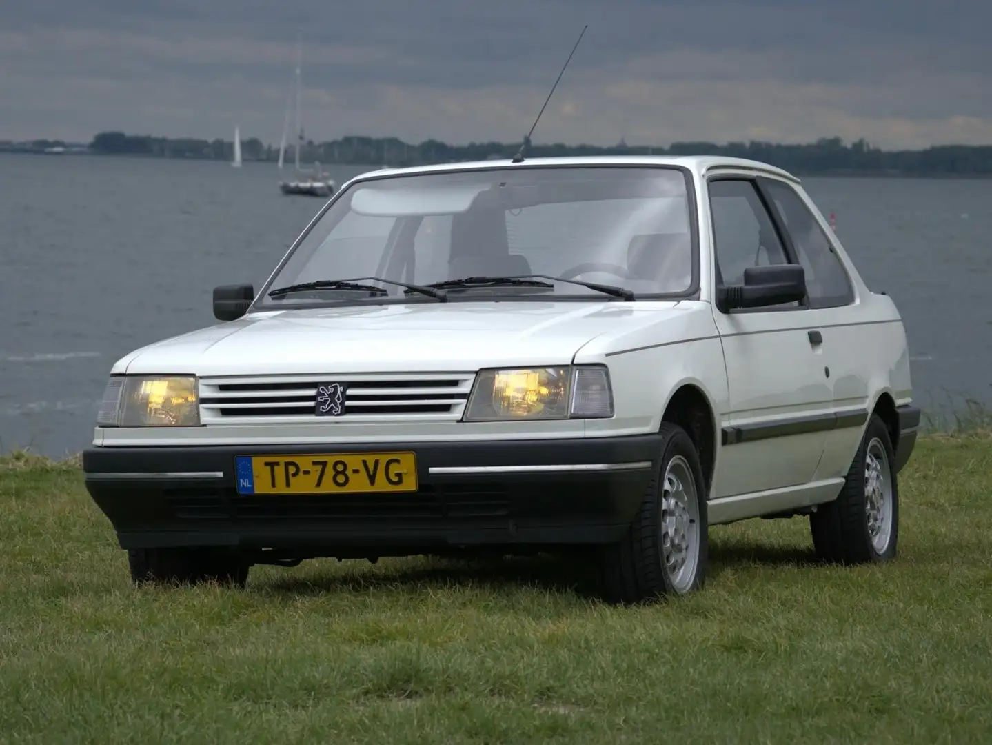 Peugeot 309 XR Weiß - 1