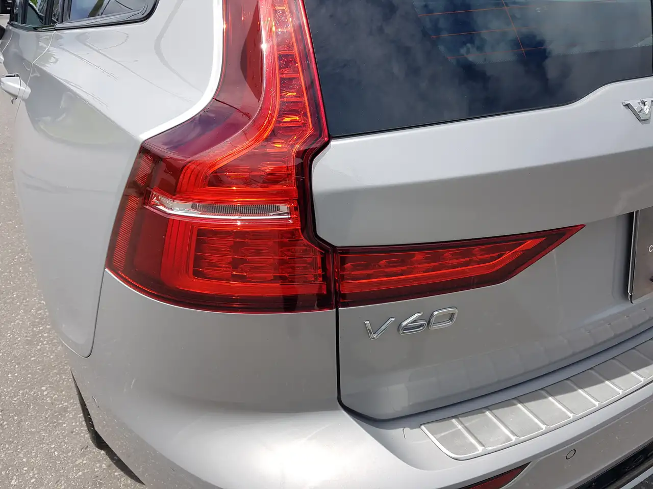 Volvo V60 снимка Volvo V60