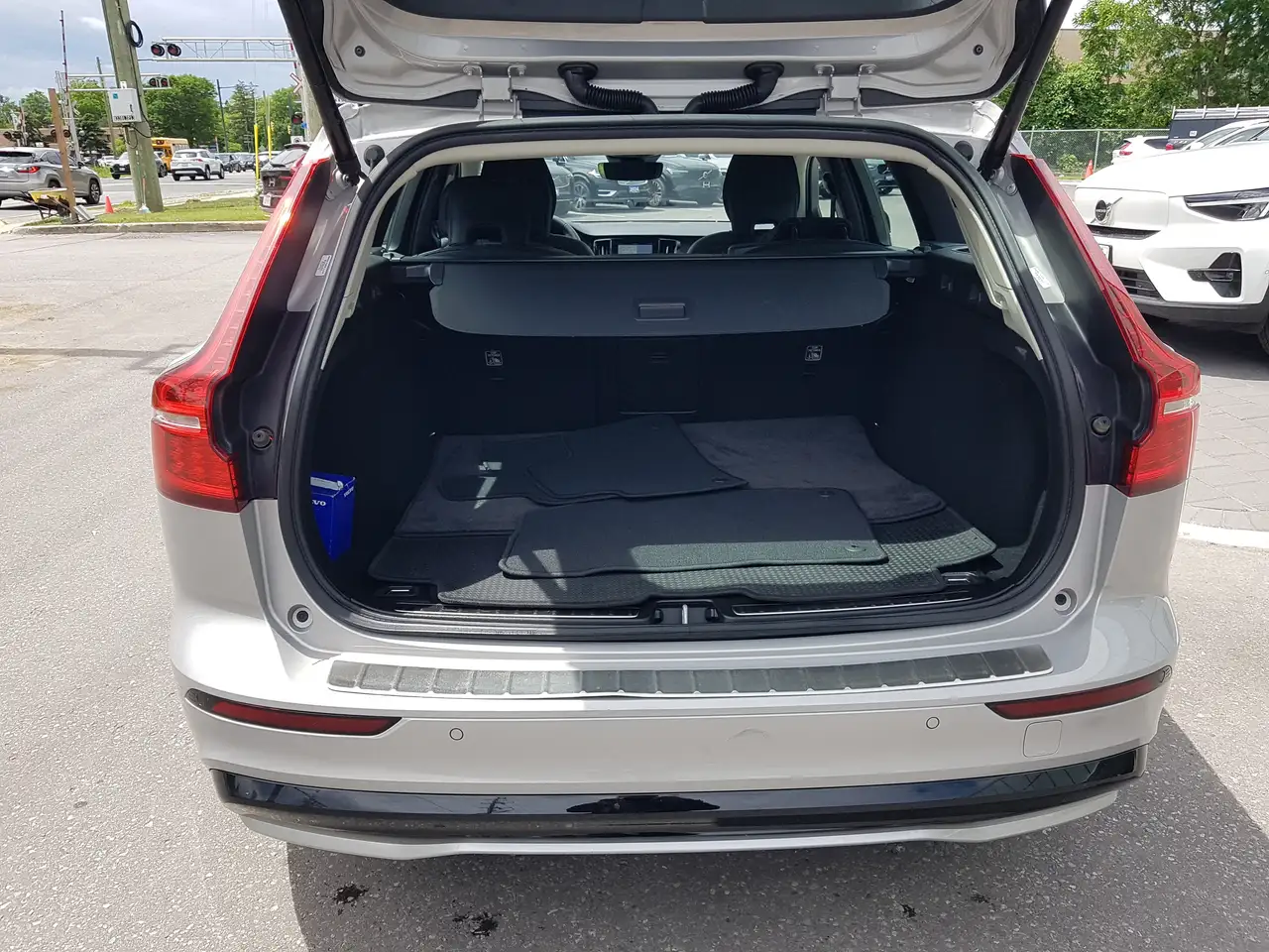 Volvo V60 снимка Volvo V60