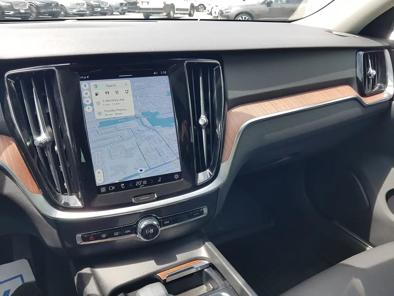 Volvo V60 снимка Volvo V60