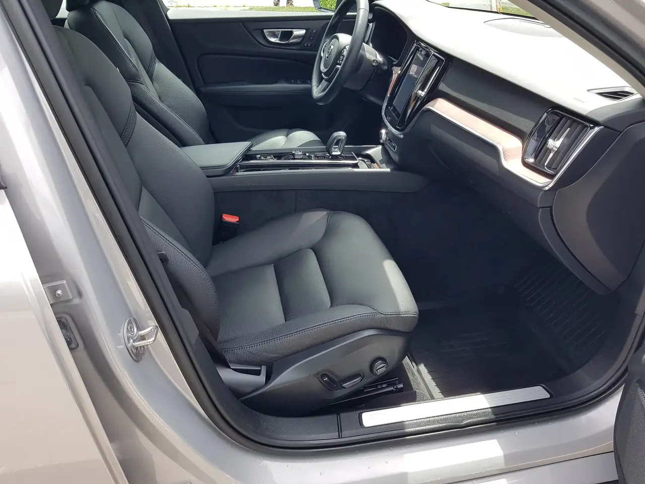 Volvo V60 снимка Volvo V60