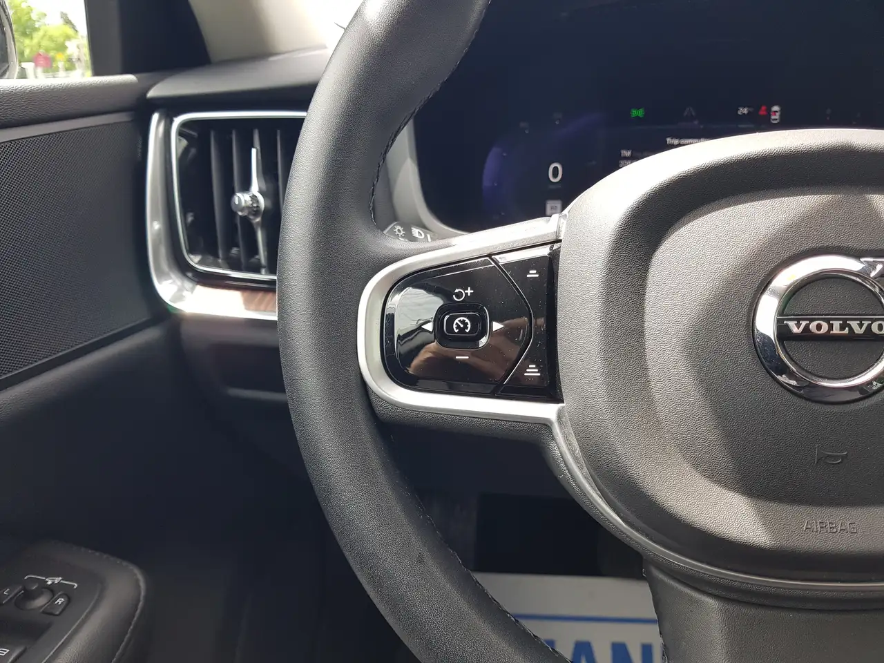 Volvo V60 снимка Volvo V60