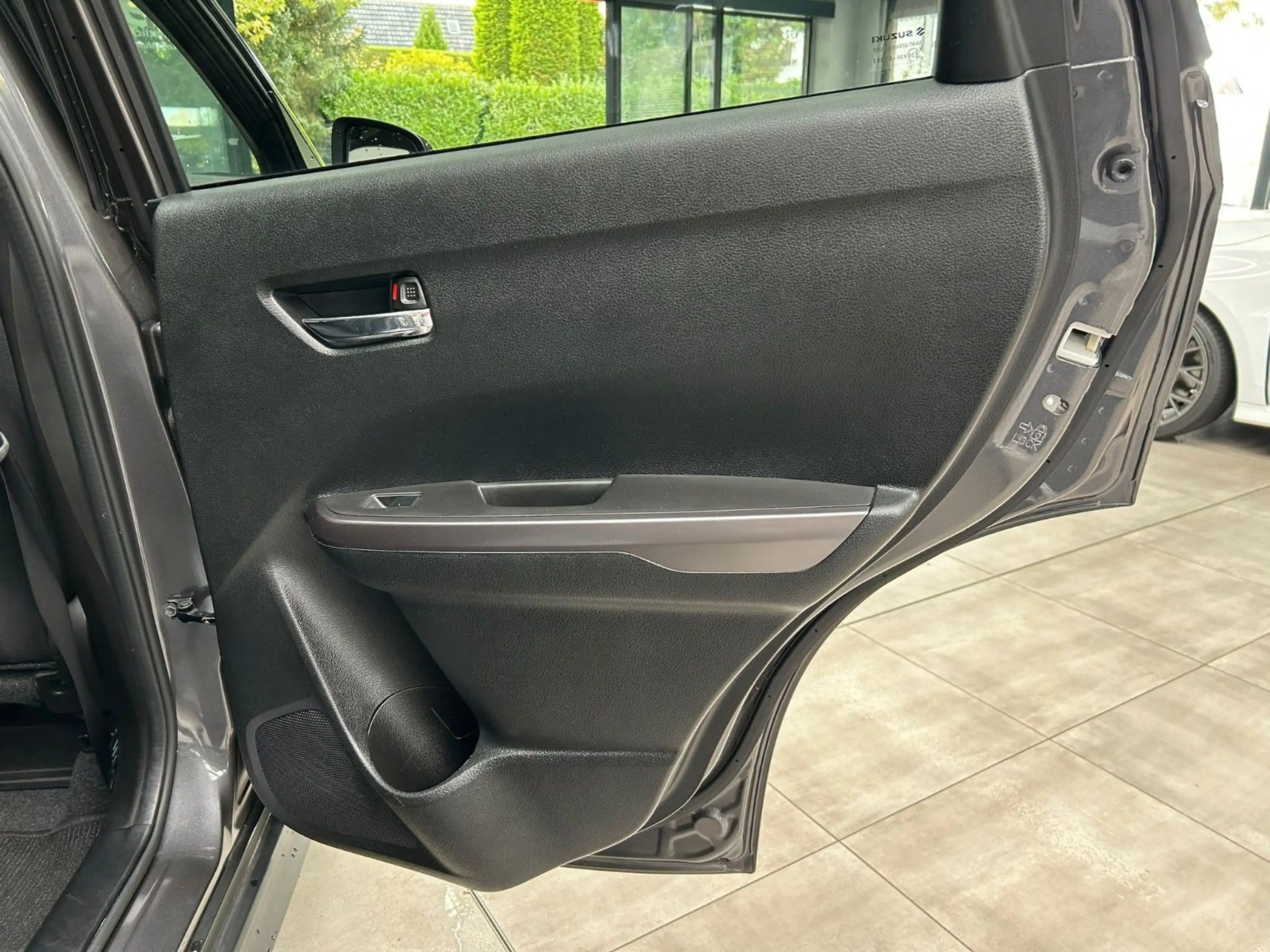 Suzuki Vitara 1.4 Mild-Hybrid 4x2 Navi Tempo Spur — photo 13