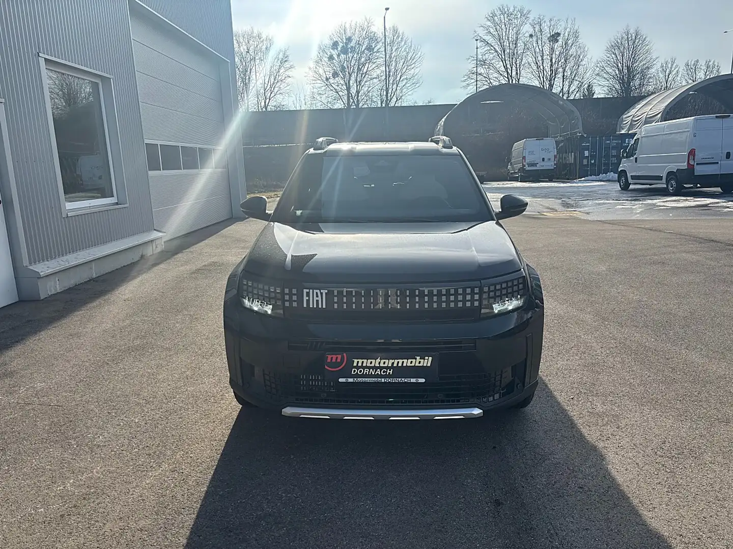 Fiat Grande Panda Hybrid mHEV 110 6-Gang eDCT La Prima Schwarz - 2