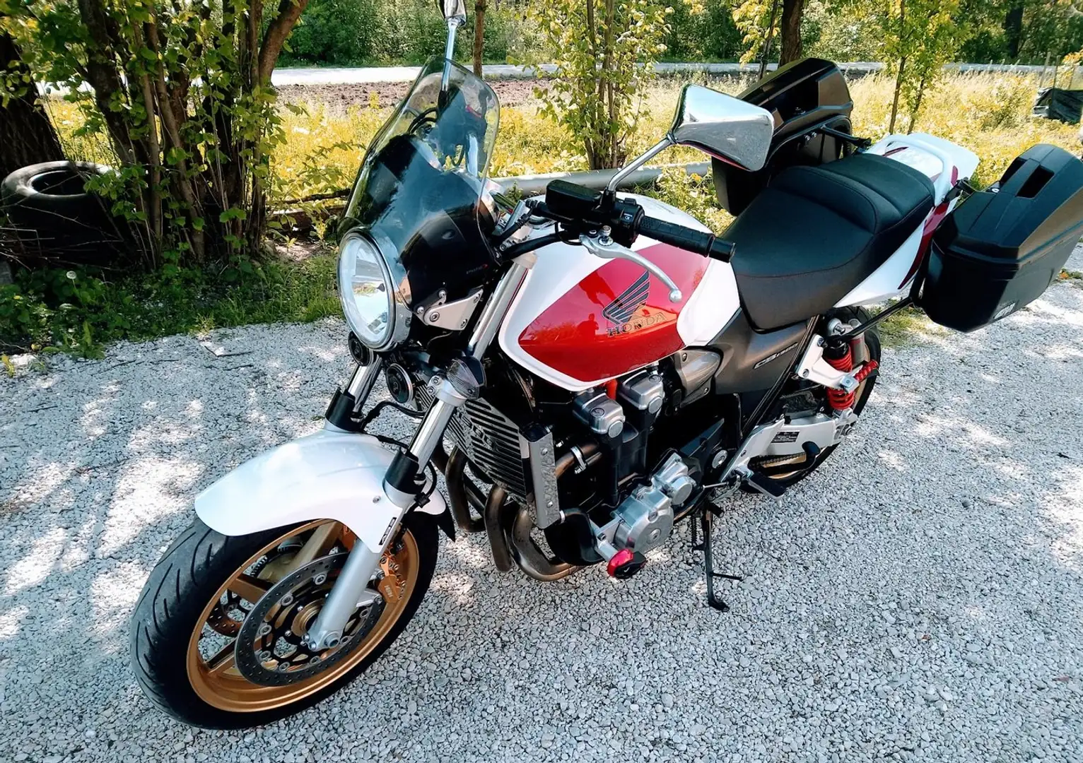 Honda CB 1300 Bílá - 2