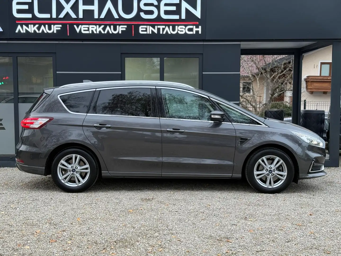 Ford S-Max Titanium *MwSt. ausweisbar* Grau - 2