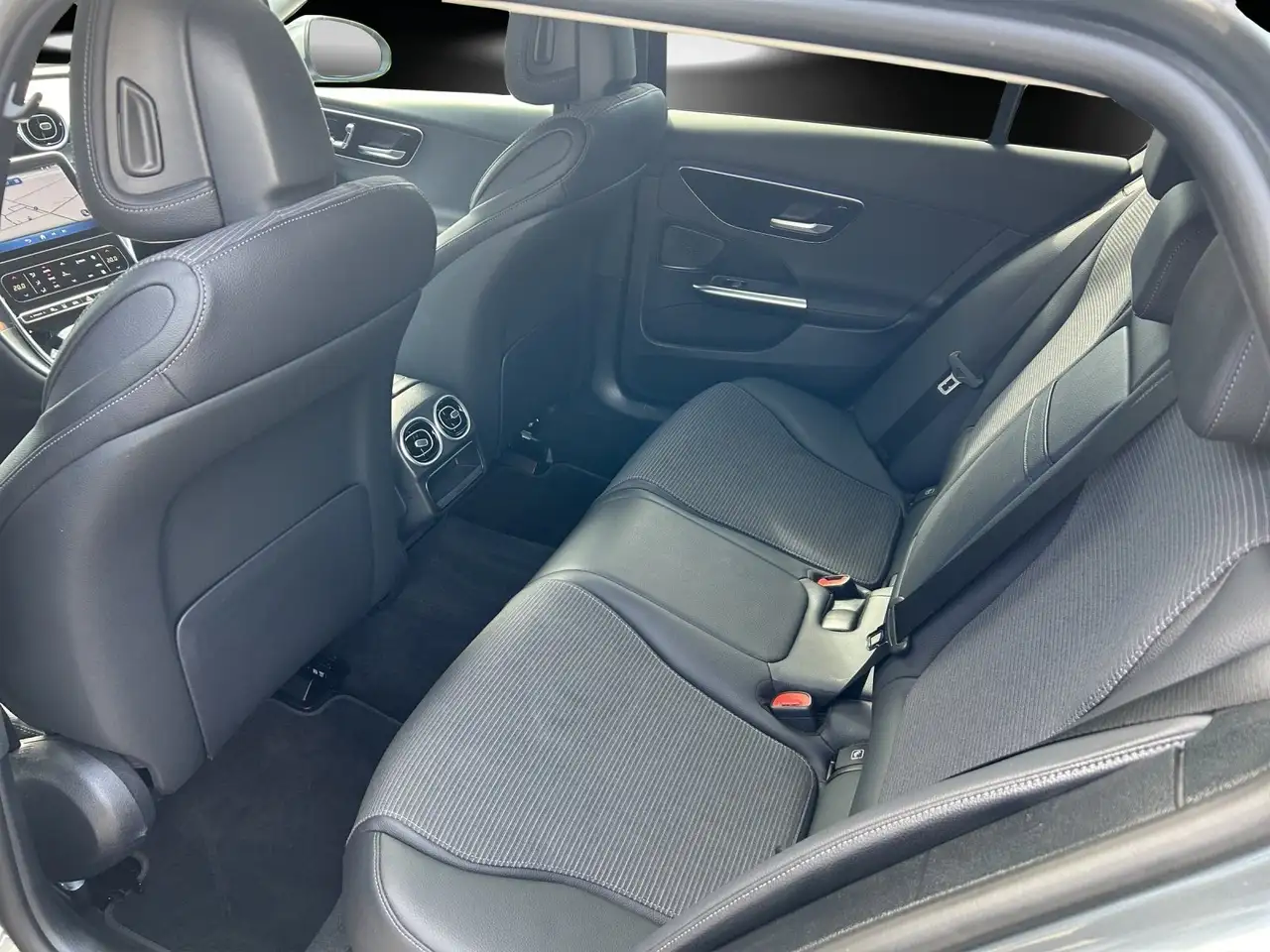 Mercedes-Benz C 220 C220d 4M T Standhz AHK Memo SpurPkt LED el.Heckk 8