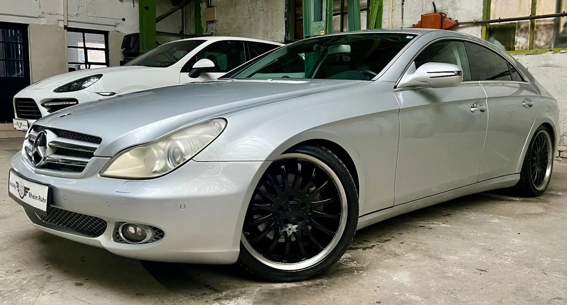 Mercedes-Benz CLS 350 AMG Coupé Grand Edition Silber - 1