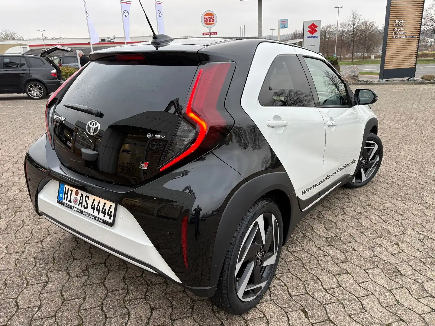 Toyota Sonstige AYGO GR **HYBRID** Weiß - 2