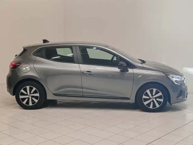 Renault Clio view 7