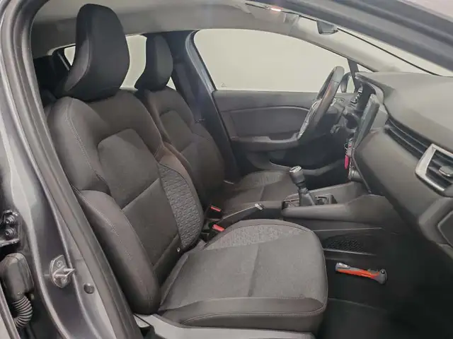 Renault Clio view 3
