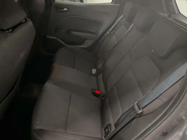Renault Clio view 28