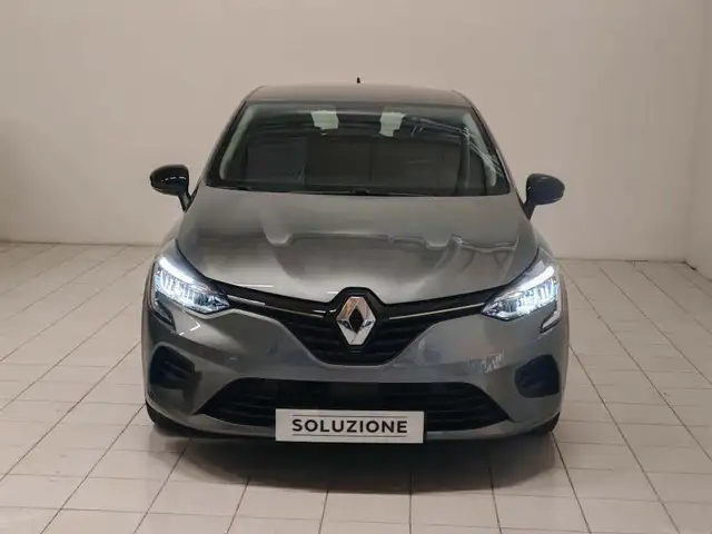 Renault Clio view 9