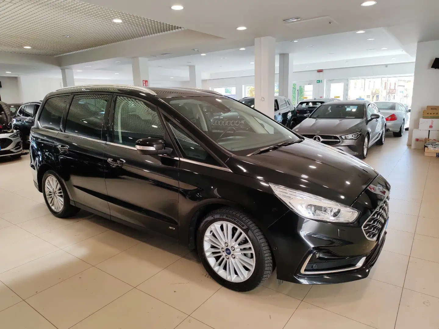 Ford Galaxy 2.0 EcoBlue 190cv AWD auto V-Line Pelle LED 7Posti Negru - 2