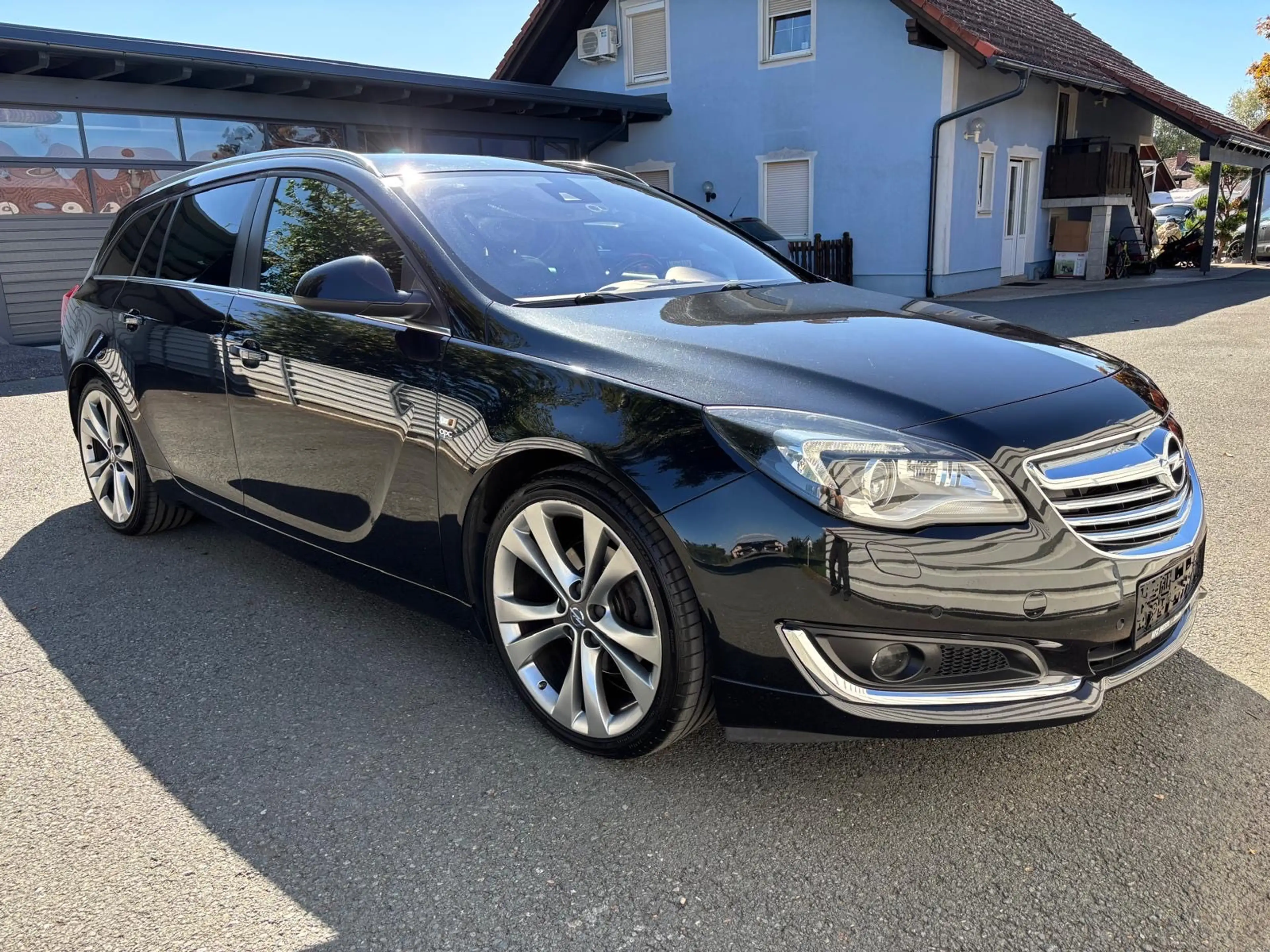Opel Insignia ST 1,6 SIDI Turbo Ecotec Sport Aut. opc Line — photo 3