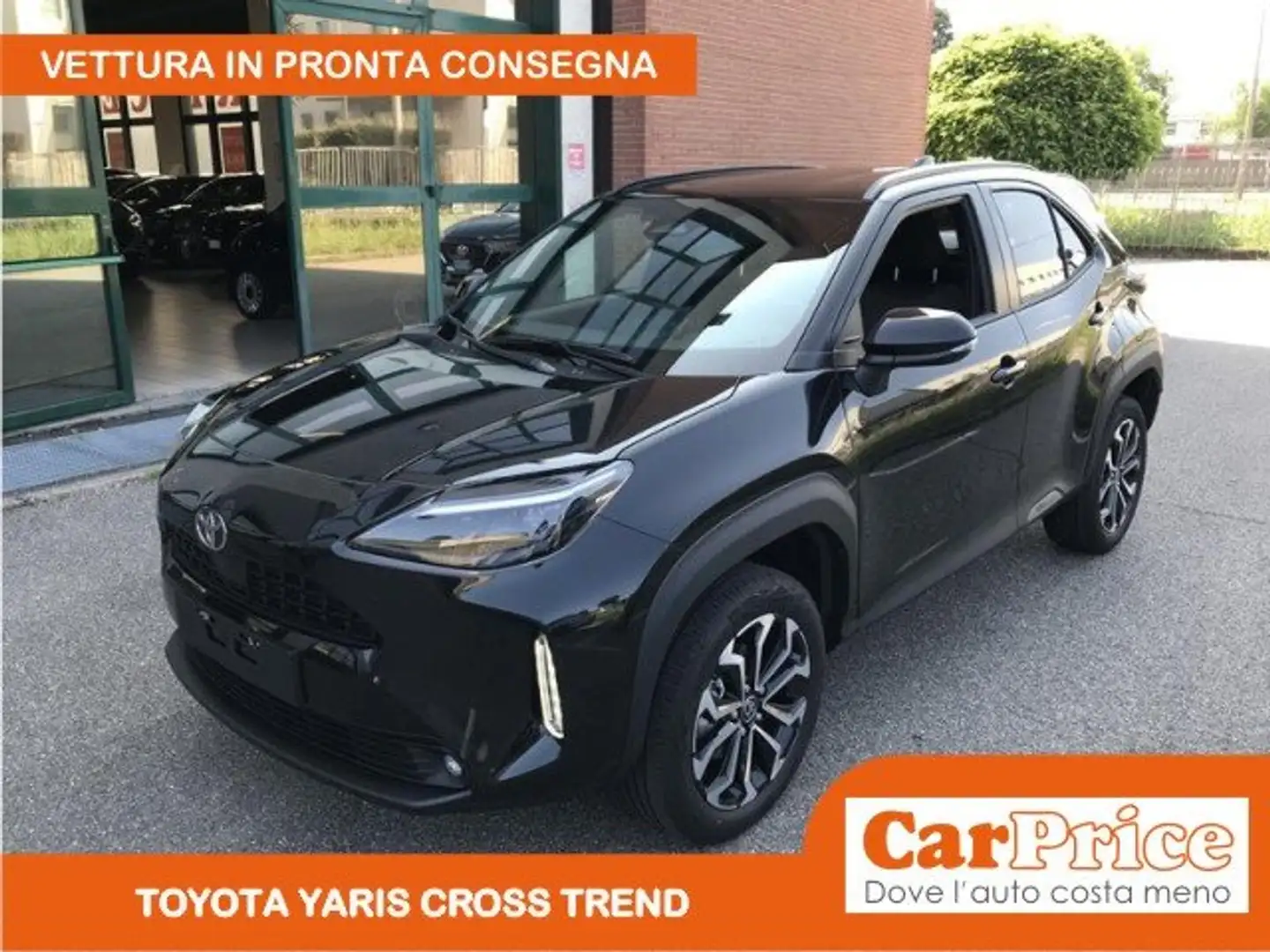 Toyota Yaris Cross 1.5 Hybrid 130CV FWD e-CVT Trend Nero - 2