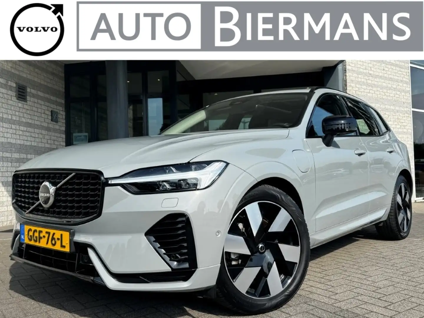 Volvo XC60 T6 Plug-In Hybrid 350pk Aut AWD Ultra Dark | Trekh Gris - 1