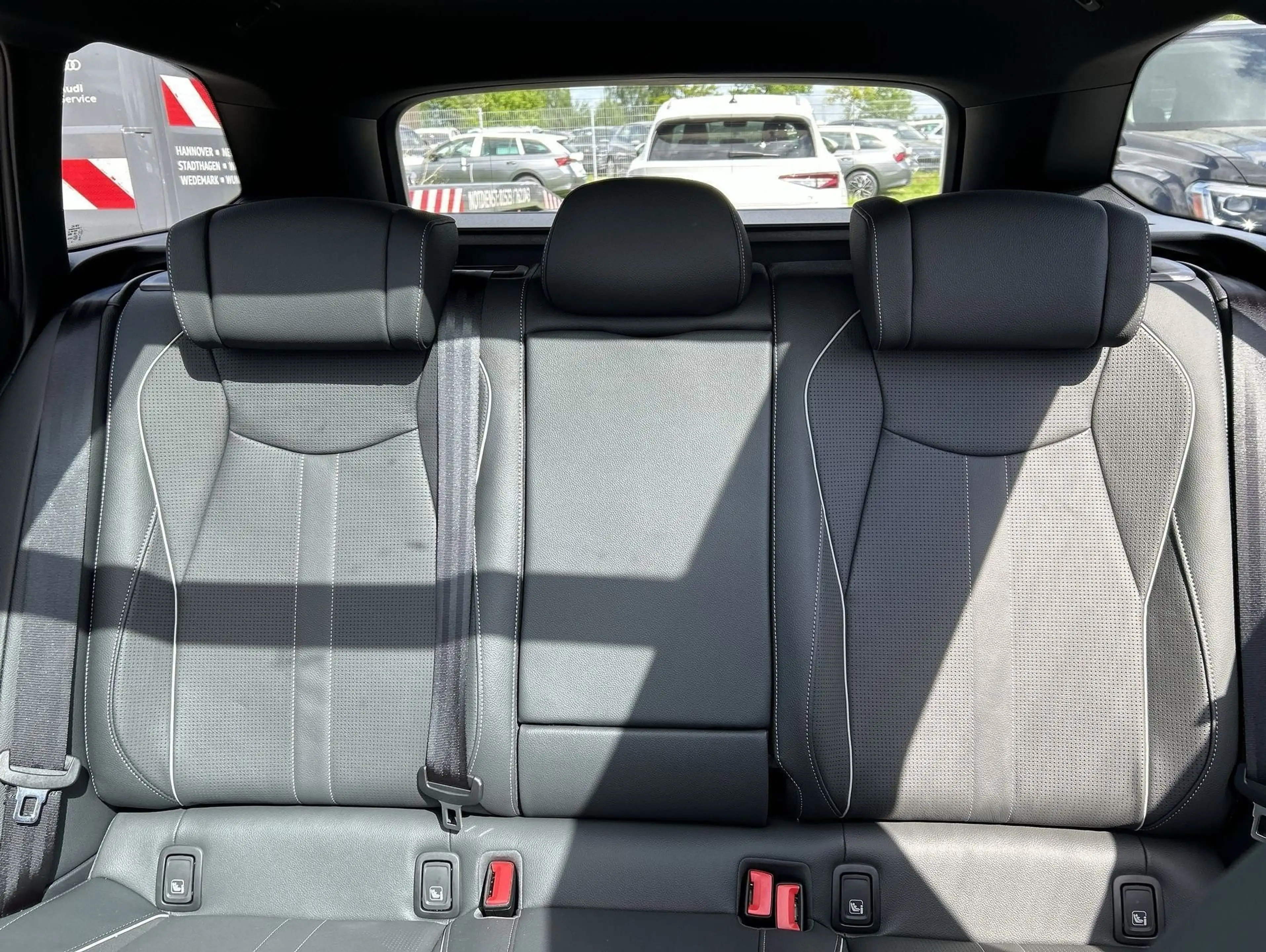 Skoda Superb Combi 2.0 TDI 4x4 W Sportline 4x4 CarPlay — photo 9