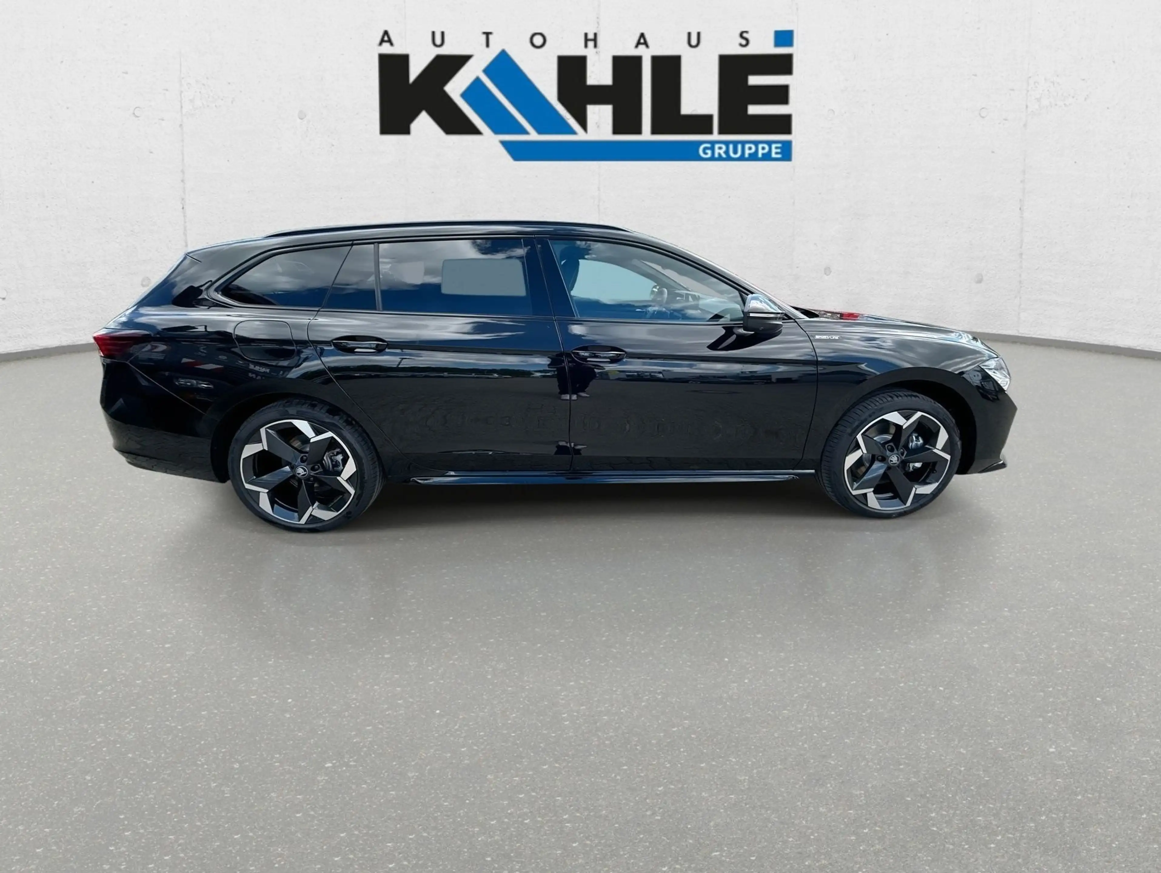 Skoda Superb Combi 2.0 TDI 4x4 W Sportline 4x4 CarPlay — photo 6