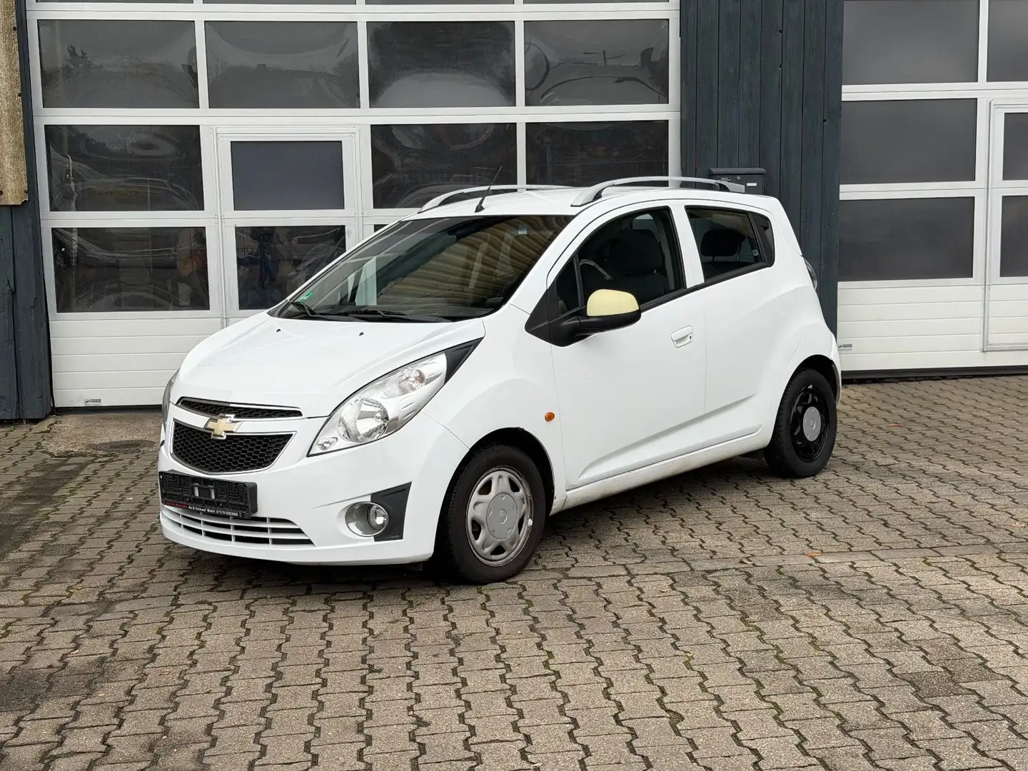 Chevrolet Spark 1.2 LS+ Hot Tunes/Klima Weiß - 1