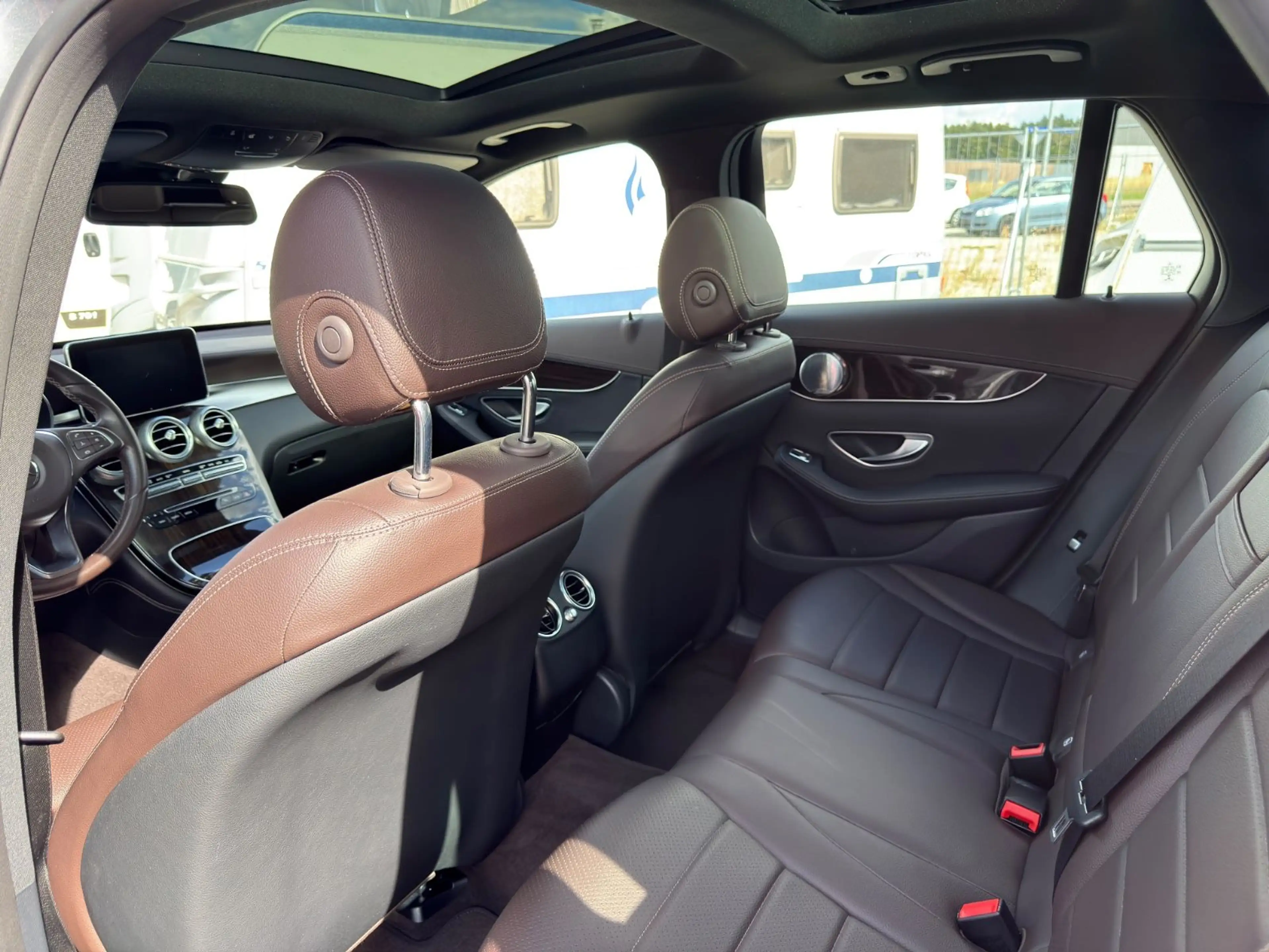 Mercedes-Benz GLC 350 d 4Matic *ILS*AHK*360º*Comand*Burmester* — photo 6