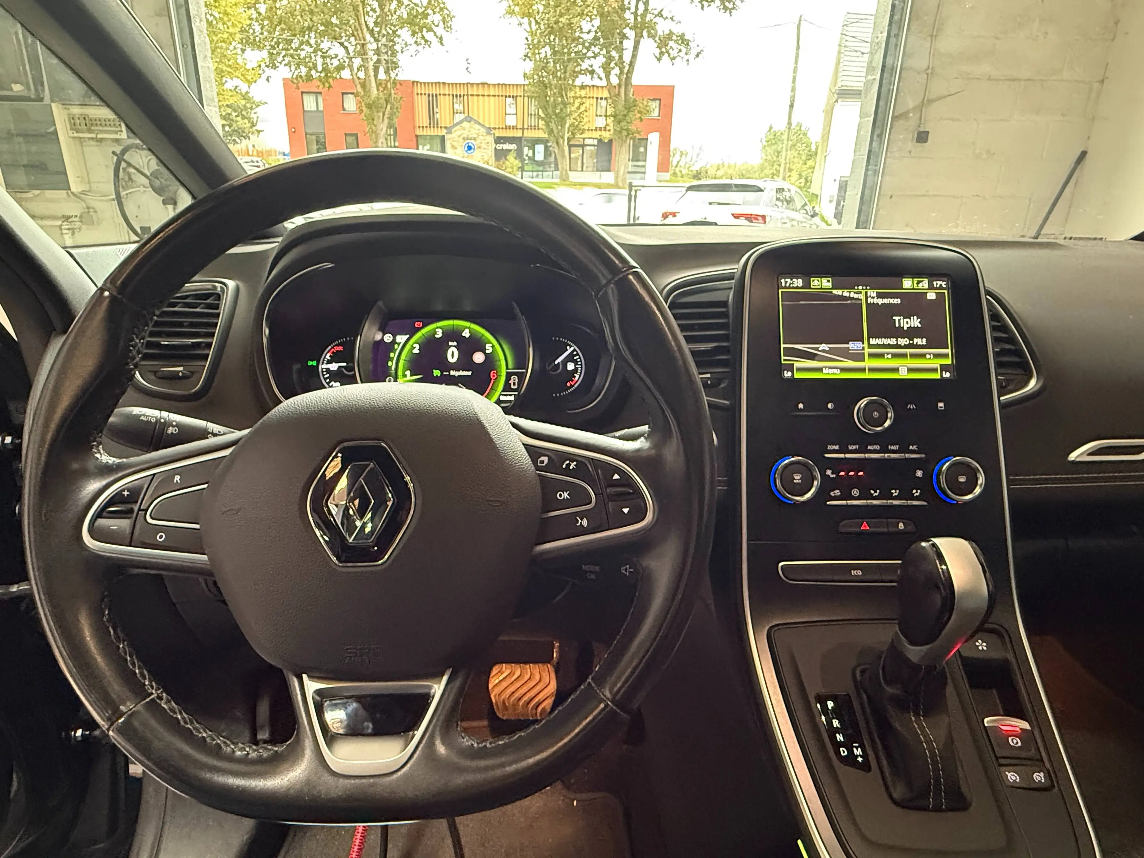 Renault Grand Scenic Grand Scénic 1.33 TCe Intens EDC GPF - GARANTIE 12M — photo 10