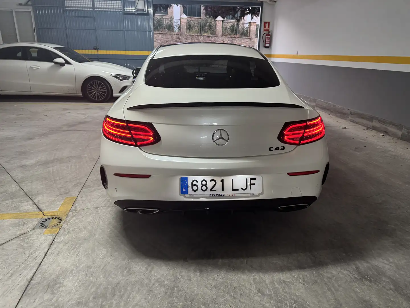 Mercedes-Benz C 43 AMG Coupé 4Matic 9G-Tronic - 2