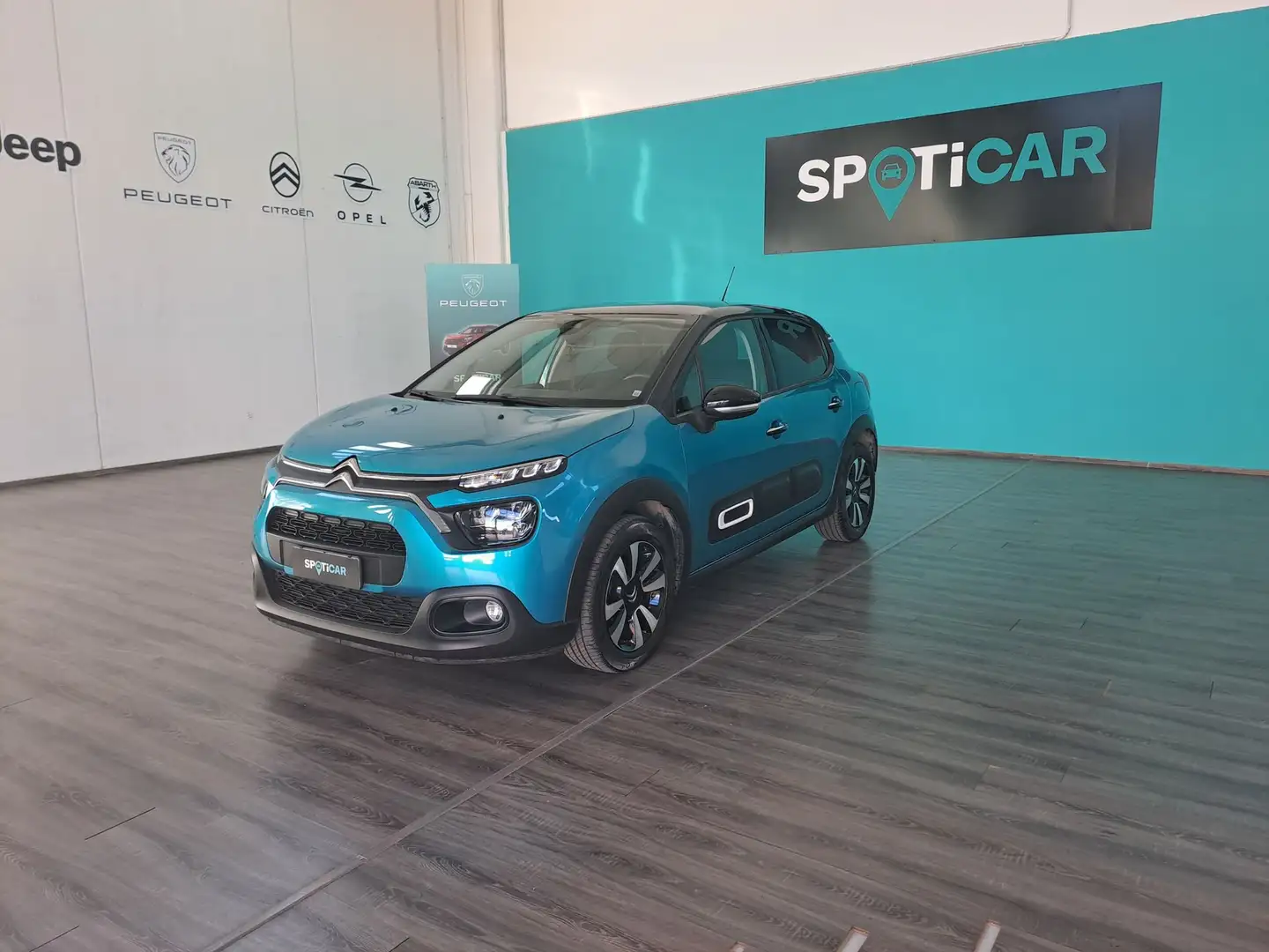 Citroen C3 C3 PureTech 83 S&S Shine Blauw - 1